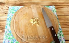 Салат с фасолью грибами и болгарским перцем